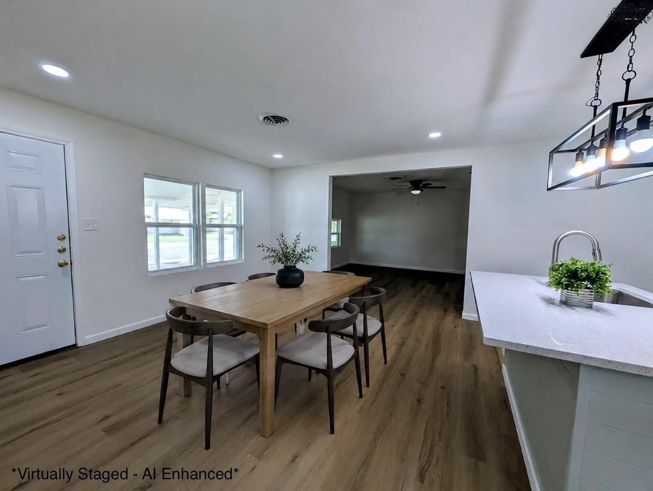409 Peach St - Photo 7 of 36