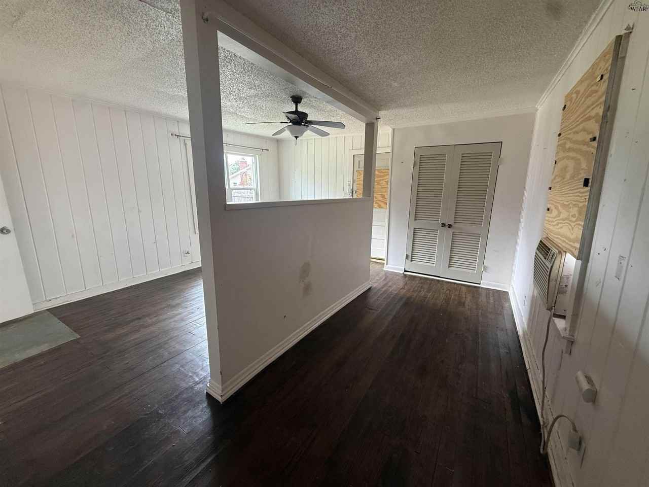 2115 Tilden St - Photo 3 of 6