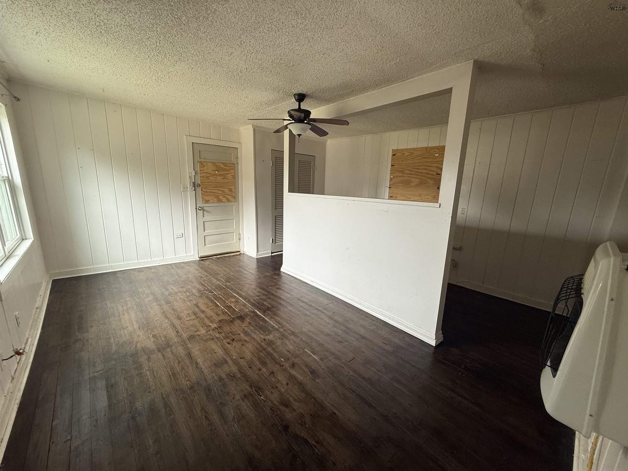 2115 Tilden St - Photo 6 of 6