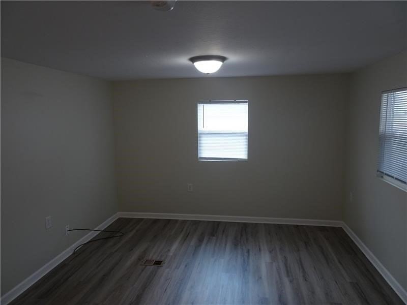 1530 Parr St - Photo 7 of 14