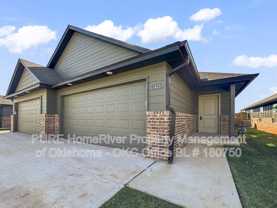 11423 University Dr - Photo 1 of 1
