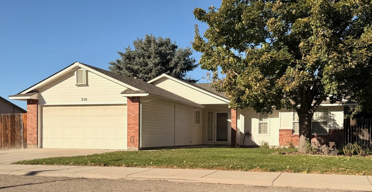 350 W Creekview Dr - Photo 2 of 46