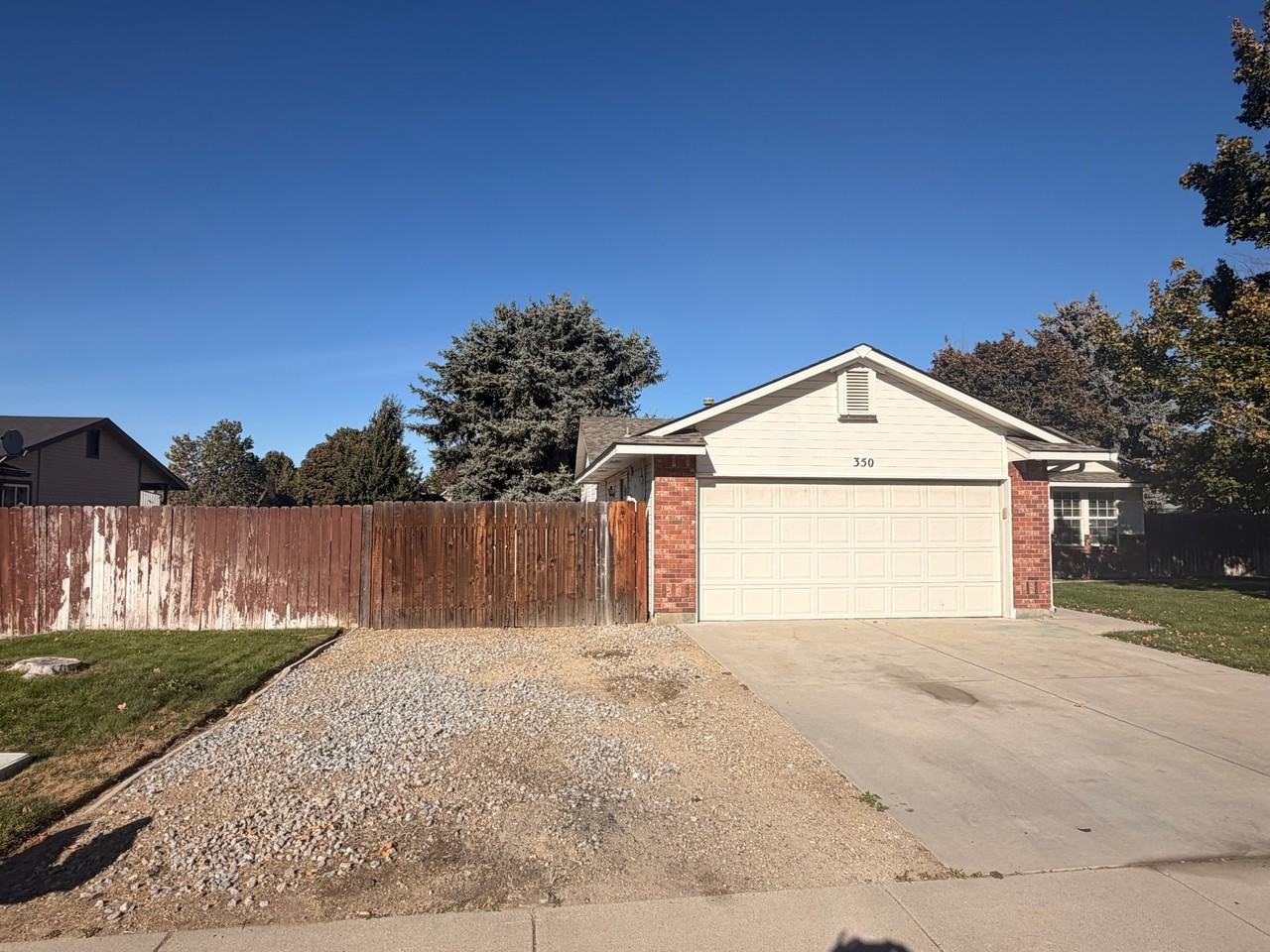 350 W Creekview Dr - Photo 3 of 46
