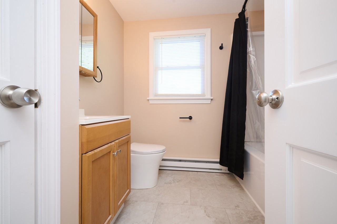 138 Brady Ave - Photo 2 of 30