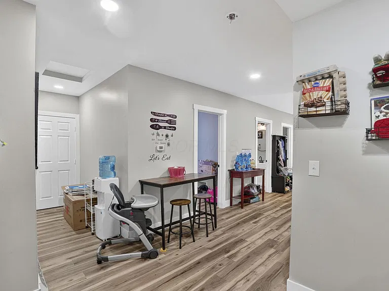 586 E Main St #586EMAINST - Photo 4 of 15