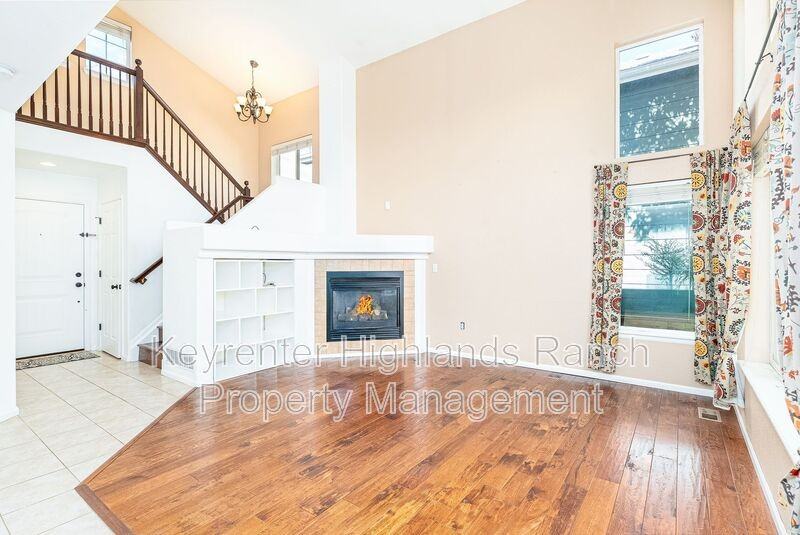 10356 Ravenswood Ln - Photo 2 of 18