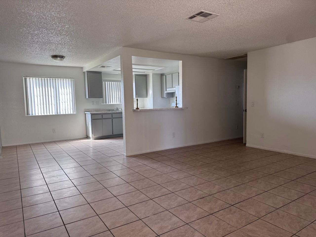 Raintree Garden Apartments - Photo 6 of 46