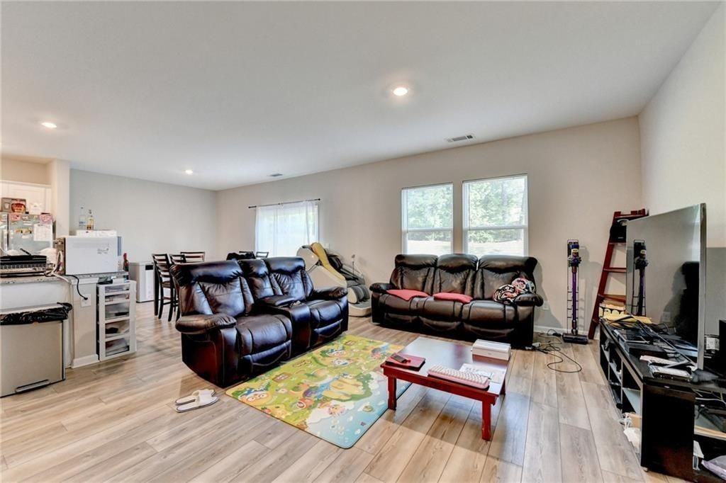 4797 Waxwing St - Photo 5 of 34