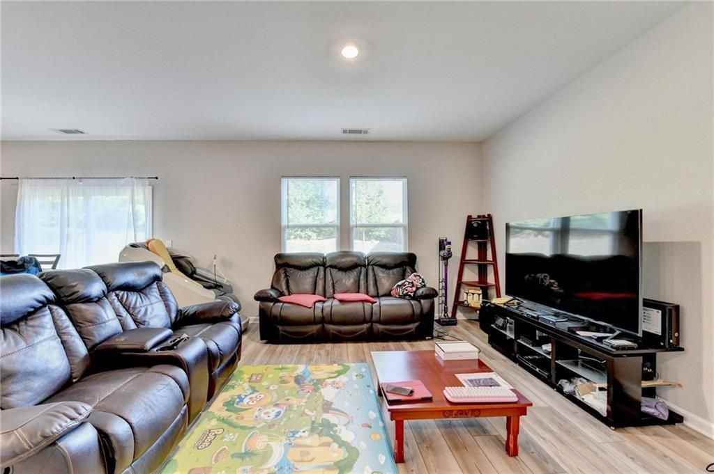 4797 Waxwing St - Photo 6 of 34