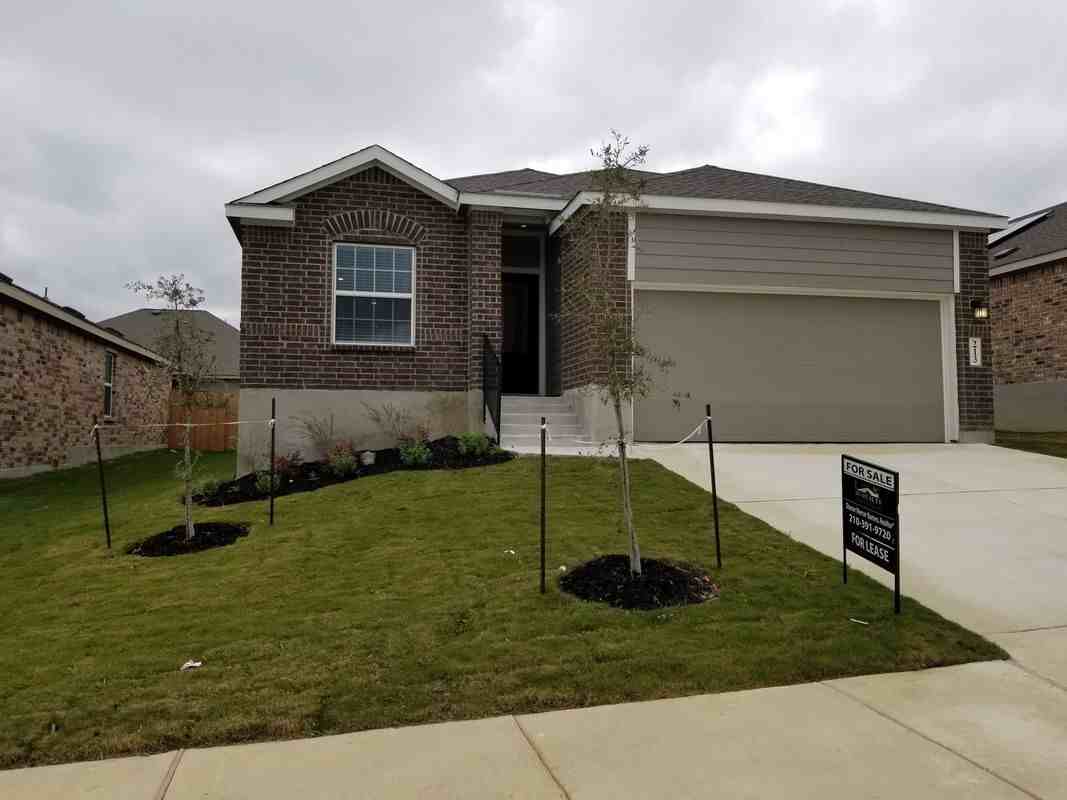 213 Hanover Pl