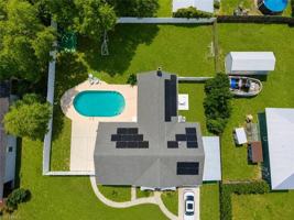 featured image of 655 Sw Pointview Rd
