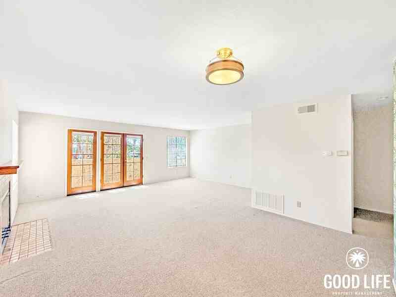 1714 Pacific Beach Dr #1 - Photo 6 of 17