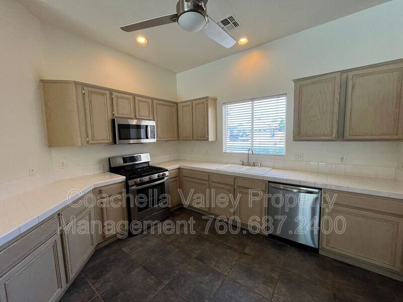 68681 Pasada Rd - Photo 3 of 37