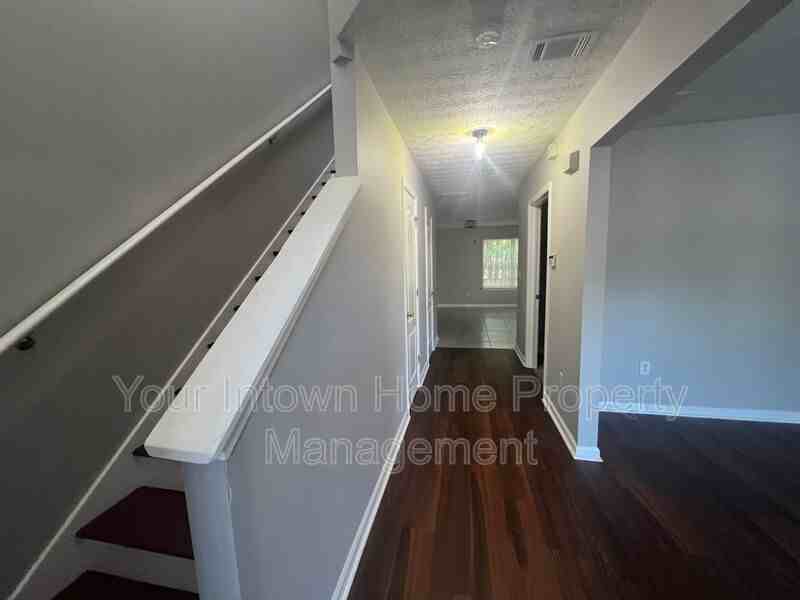 8480 Moultrie Dr - Photo 3 of 12