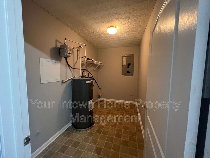 8480 Moultrie Dr - Photo 4 of 12