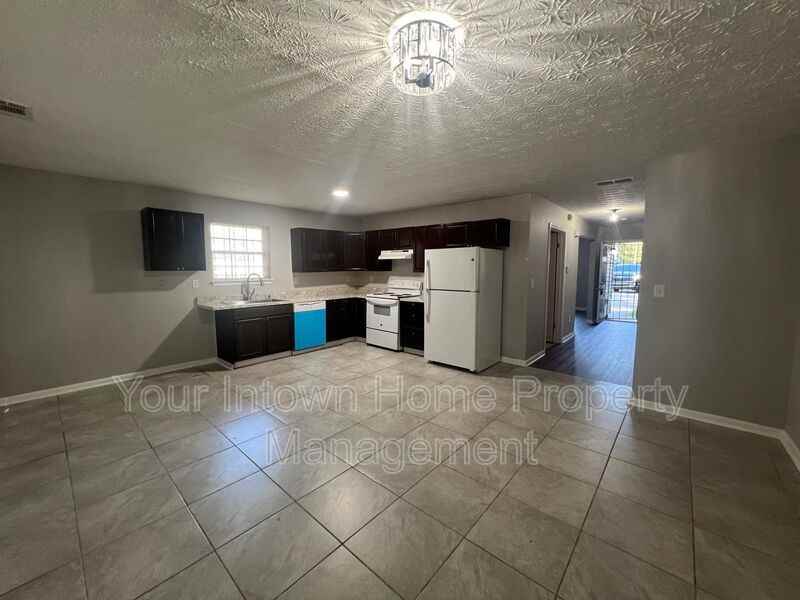 8480 Moultrie Dr - Photo 5 of 12
