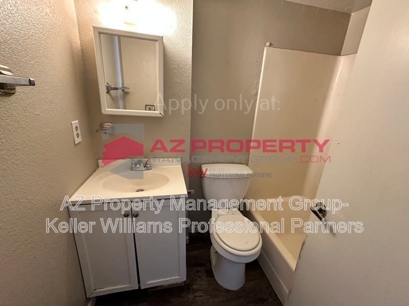 6738 N 55th Ave #2 - Photo 3 of 5