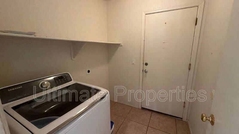 8002 W Salter Dr - Photo 7 of 11