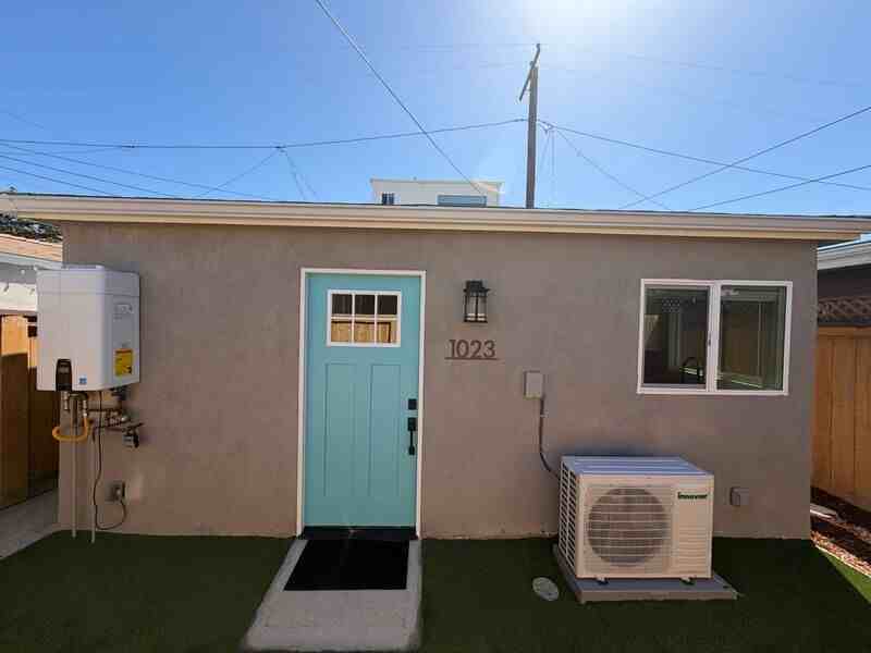 1023 Sapphire St - Photo 3 of 12
