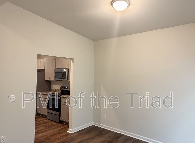 448 Infinity Cir - Photo 3 of 9