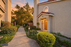 featured image of 613 S Blackbrush Ln