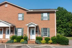 featured image of 807 Grove St