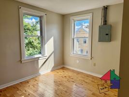 featured image of 52 Cedar St