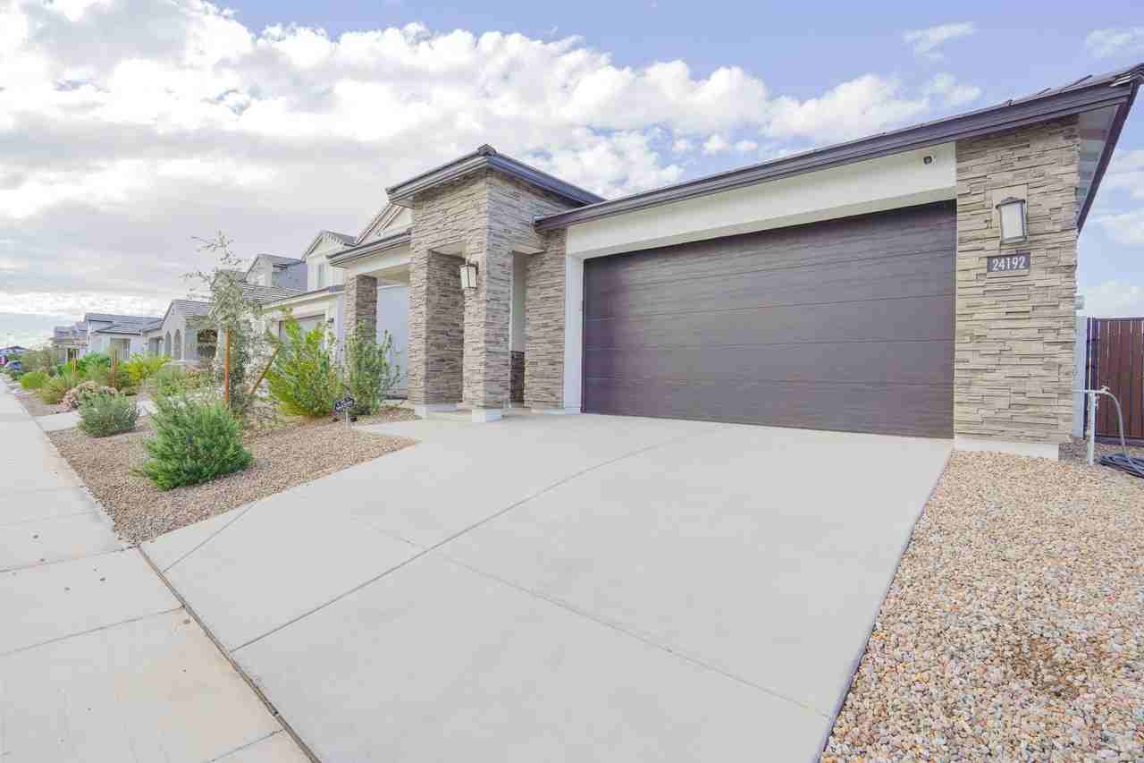 24192 W Hacienda Ave - Photo 3 of 31