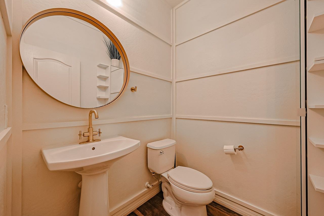 9009 W Nicolet Ave - Photo 6 of 41