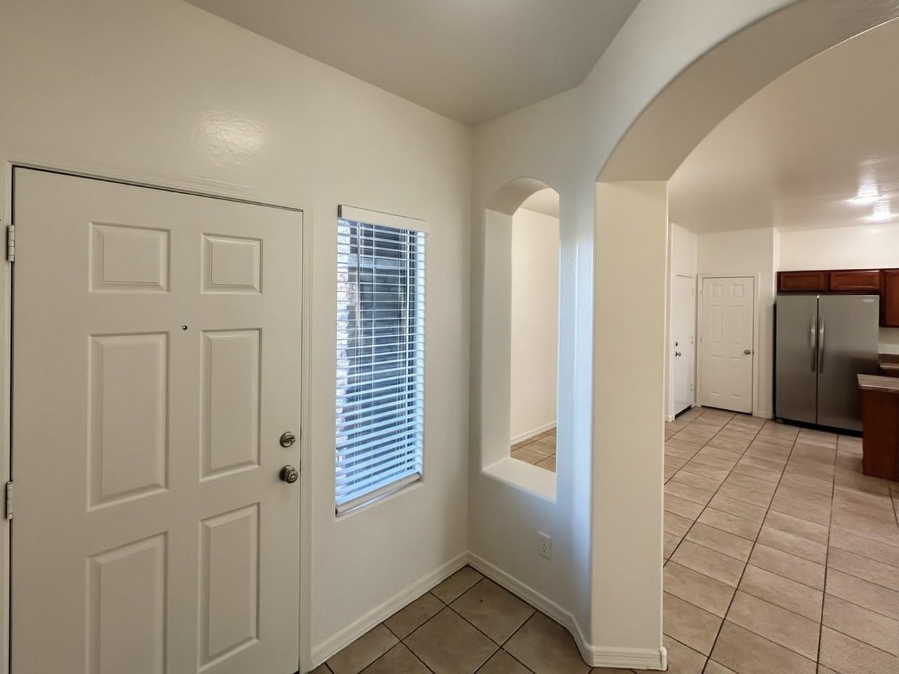 4939 W Beautiful Ln - Photo 4 of 39