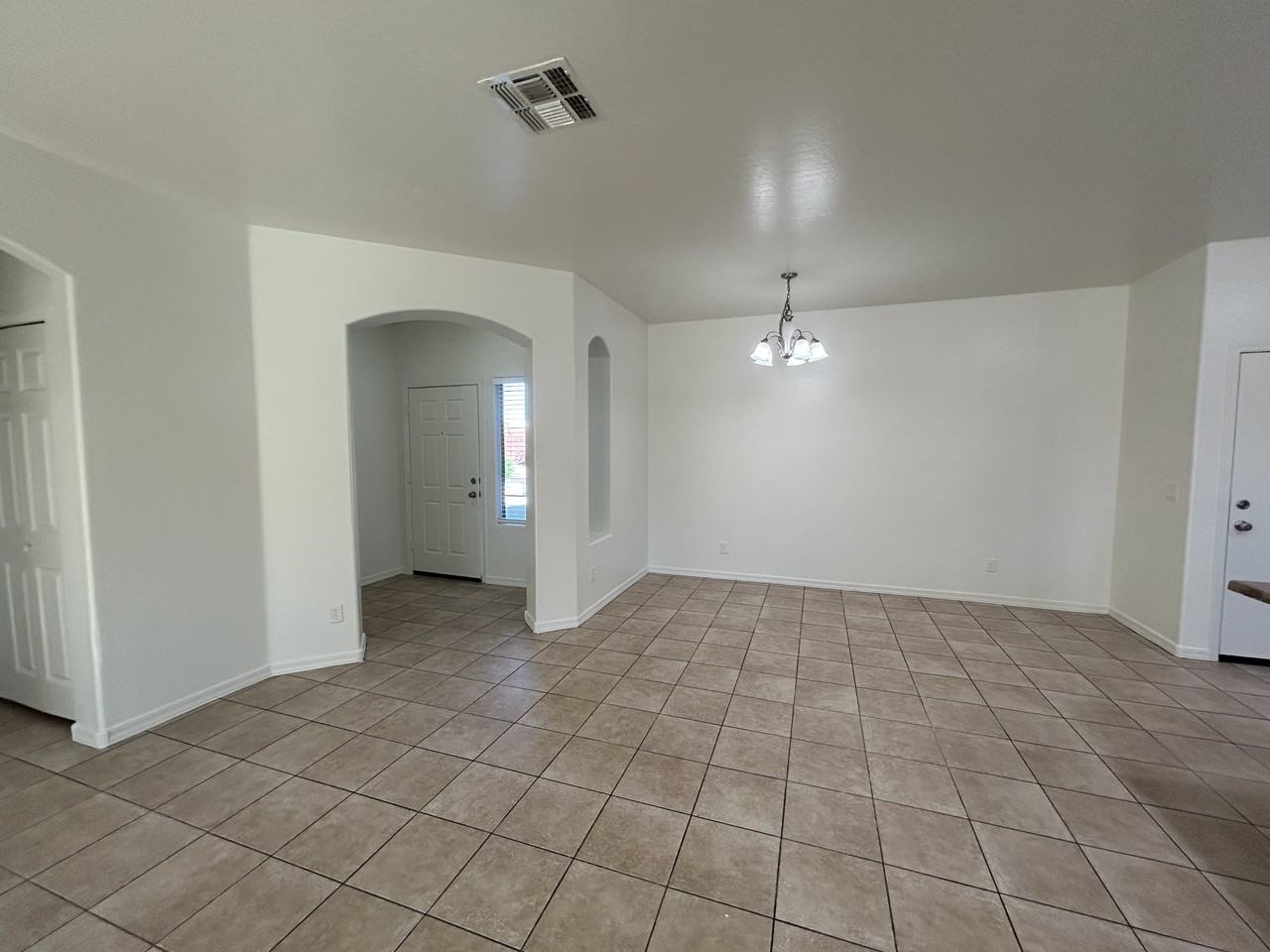 4939 W Beautiful Ln - Photo 6 of 39