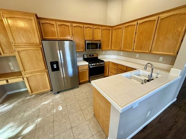 325 Leckenby Way - Photo 7 of 17