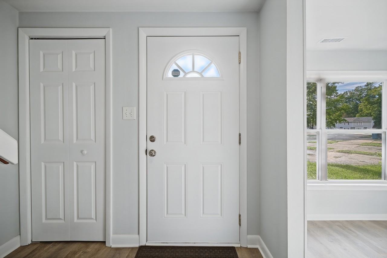 4402 Dartmoor Ct - Photo 7 of 39