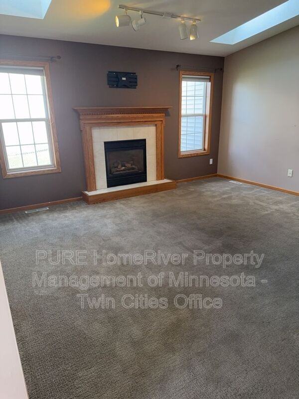 5939 Shetland Dr Nw - Photo 3 of 15