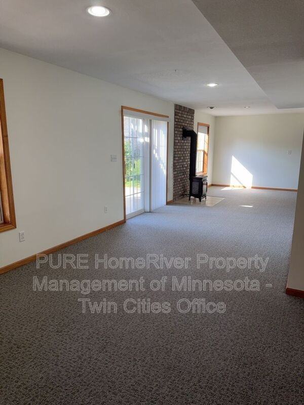 5939 Shetland Dr Nw - Photo 4 of 15