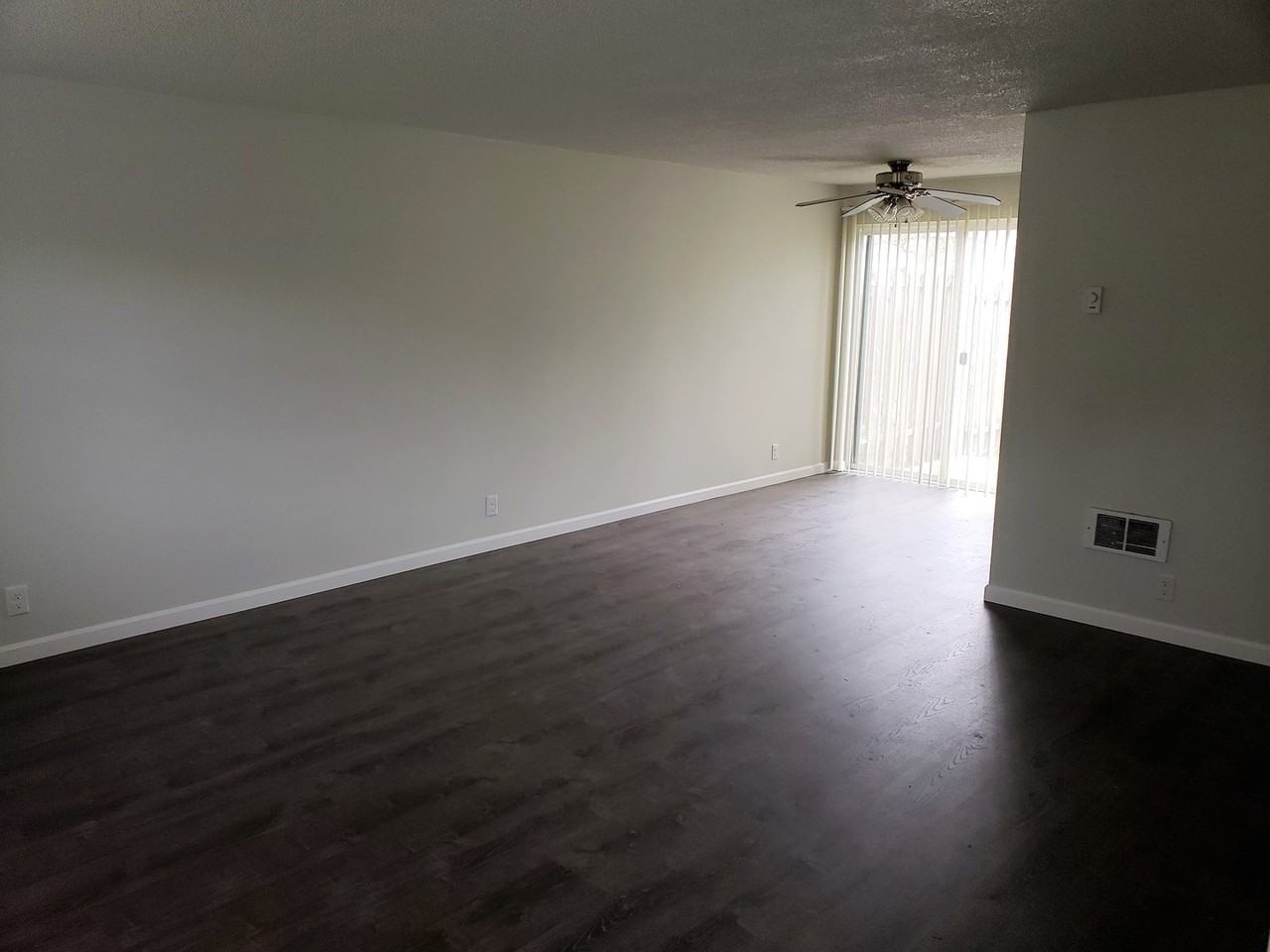 4337 Sean St - Photo 2 of 14