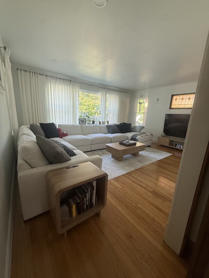 6217 W Grace St #NA - Photo 2 of 9