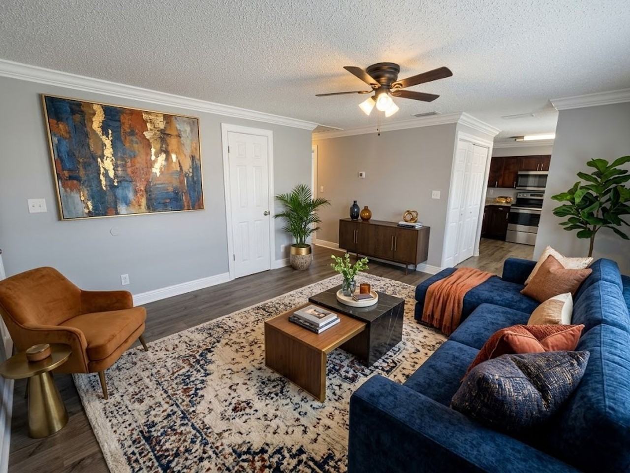 910 Alicia Ave Apt 4a #4A - Photo 3 of 15