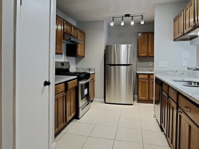 2210 Spring Dusk Ln - Photo 4 of 17