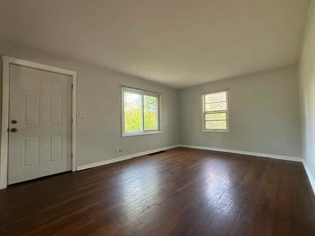 707 Royal Ave - Photo 3 of 14