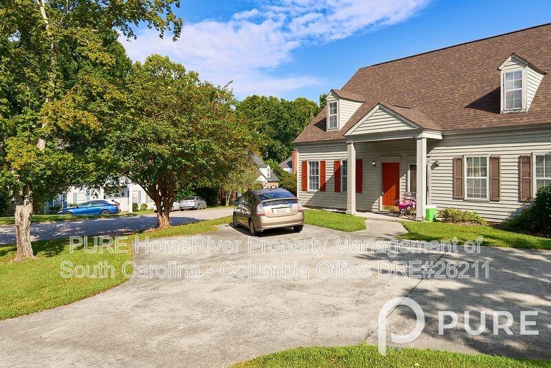 1290 Hulon Cir - Photo 3 of 34