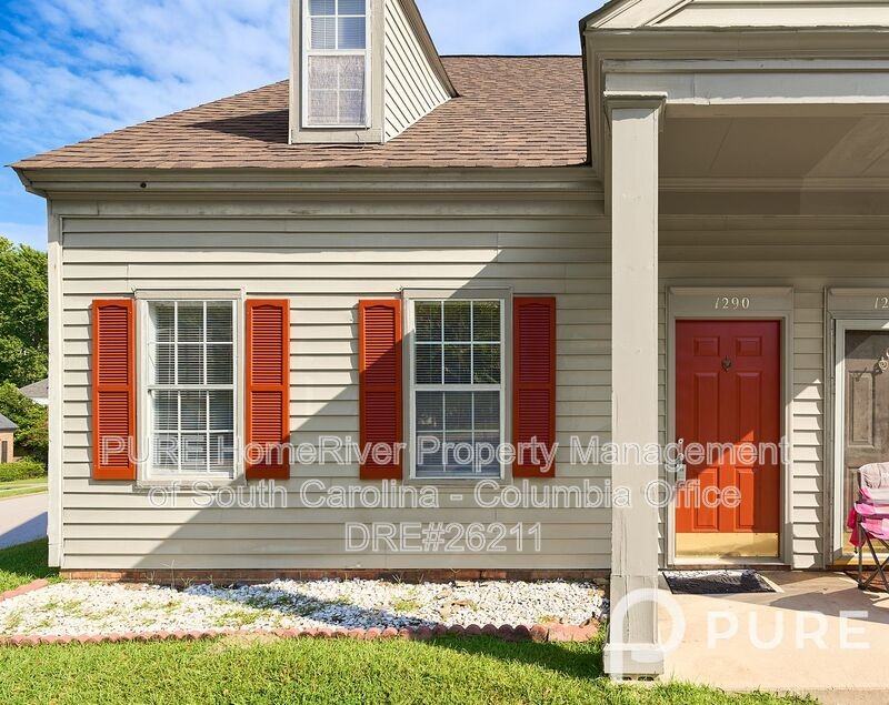 1290 Hulon Cir - Photo 4 of 34