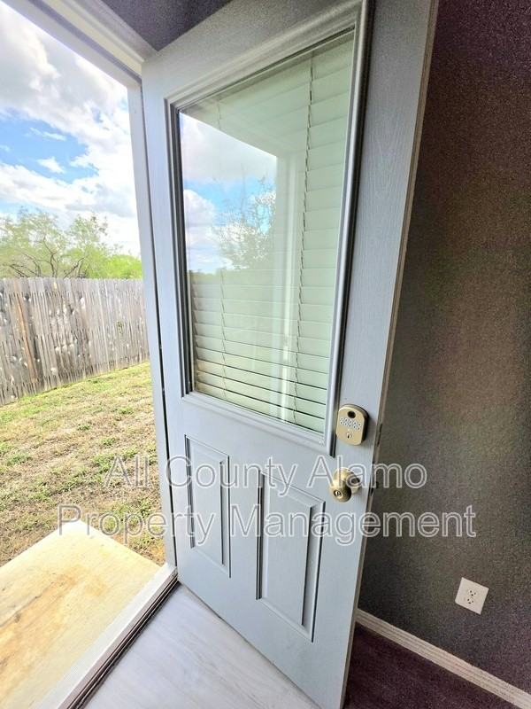 20444 Fire Stone - Photo 6 of 32