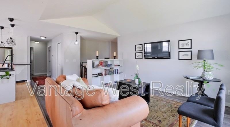 3219A Stonegate Crt - Photo 7 of 24