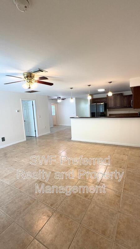 1152 Sw 47th Ter #2 - Photo 4 of 27