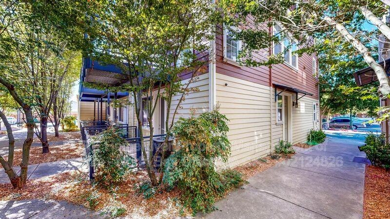 2270 Chanate Rd - Photo 4 of 50