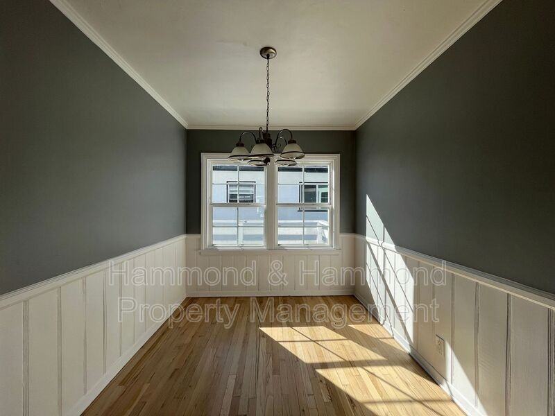 11685 Chandler Blvd - Photo 6 of 19