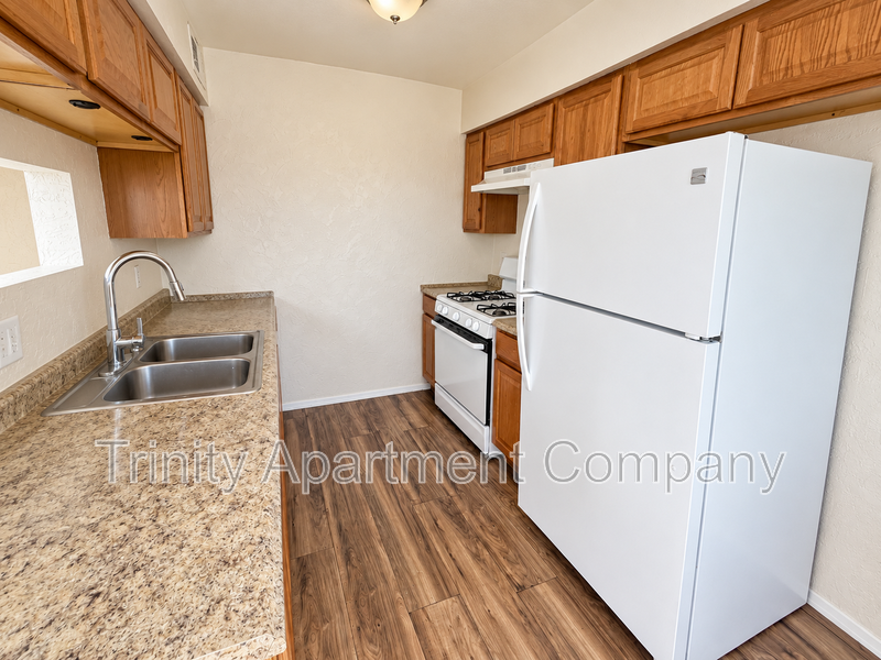 124 General Arnold St Ne - Photo 2 of 7