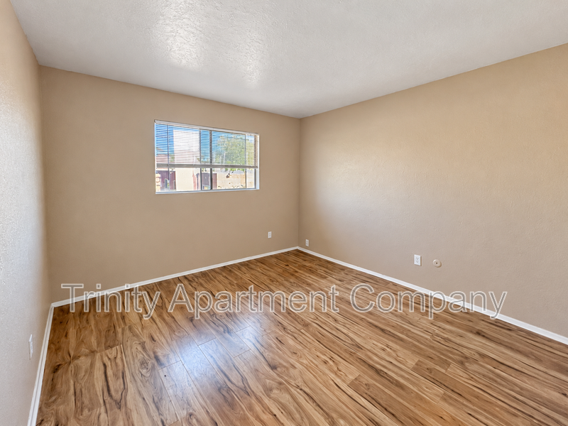 124 General Arnold St Ne - Photo 3 of 7