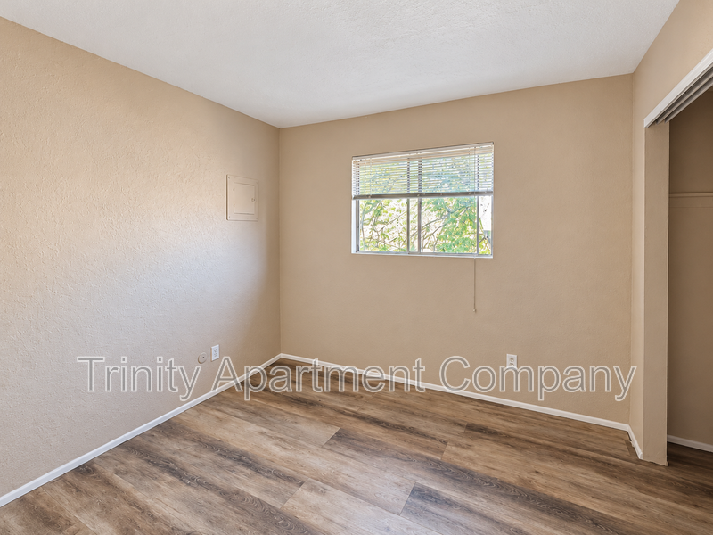 124 General Arnold St Ne - Photo 5 of 7